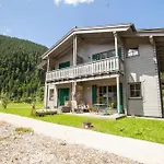 Tauerndorf In&out - Steinbock Chalet *