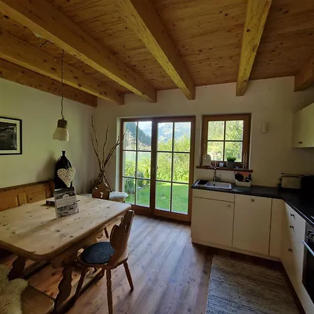 Tauerndorf In&out - Steinbock 木屋 恩吉尔波登