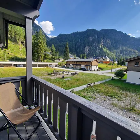 Tauerndorf In&out - Steinbock 恩吉尔波登