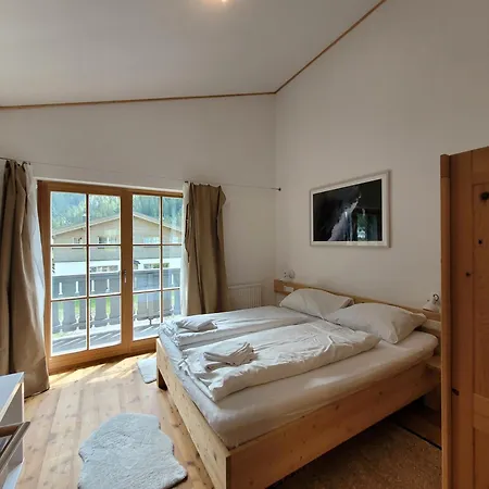 Tauerndorf In&out - Steinbock Chalet Enzingerboden