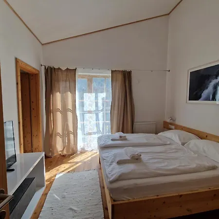 Tauerndorf In&out - Steinbock Chalet Enzingerboden