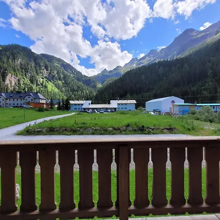 Tauerndorf In&out - Steinbock * Enzingerboden