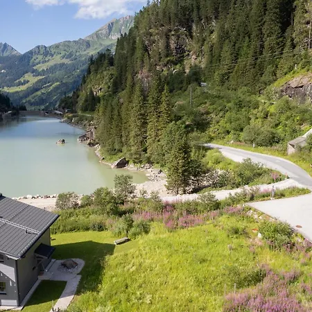 Tauerndorf In&out - Steinbock Chalet Enzingerboden